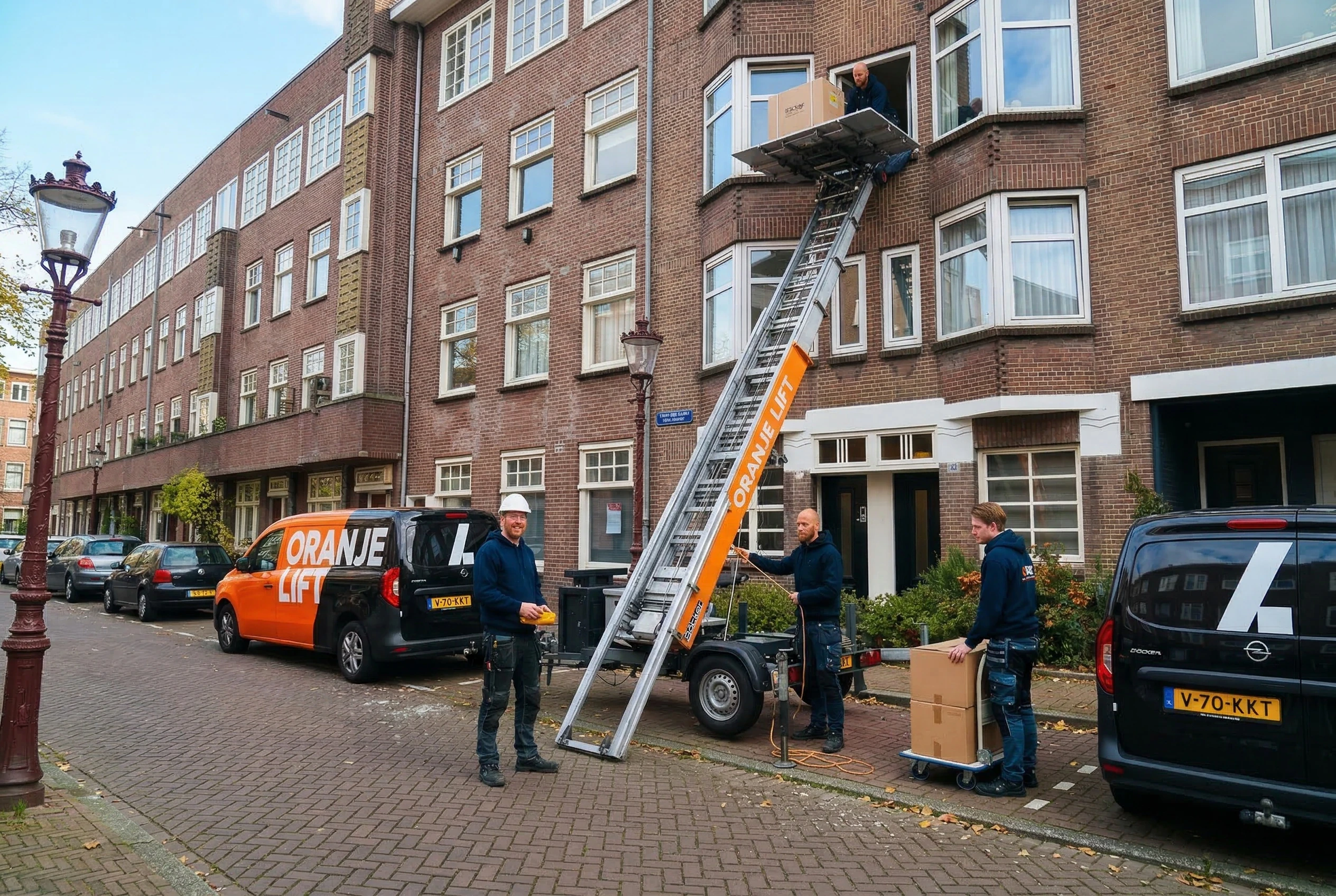 Aanhangerlift in smalle straat Nijmegen